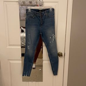 Hollister High Rise crop super skinny